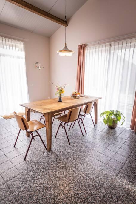 De Kaasmakerij - Ruim vakantiehuisje op Huize Blokland Hem Buitenkant foto