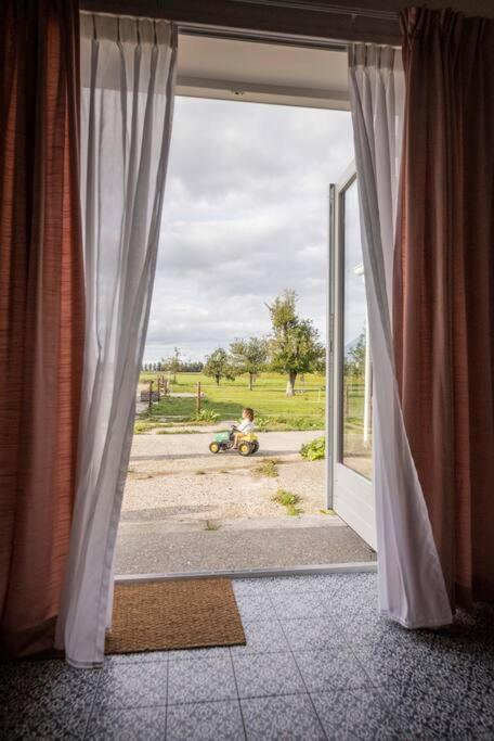 De Kaasmakerij - Ruim vakantiehuisje op Huize Blokland Hem Buitenkant foto